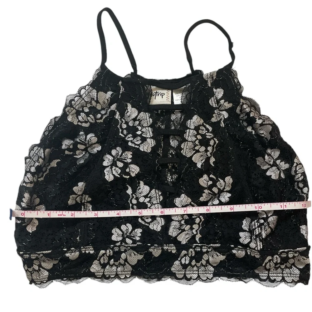 Daytrip black silver lace floral high neck bralette cami camisole crop top S